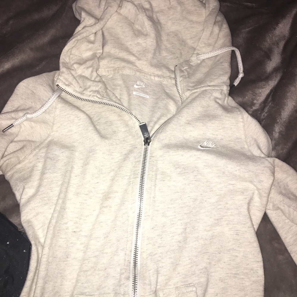 nike hoodie